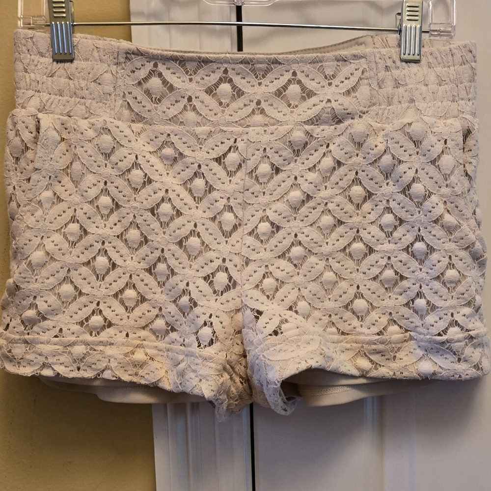 Heart Soul Women's Lace Shorts - Cream Crotchet Pull On Shorts